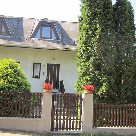 Toth Vendeghaz Pensionat 3*